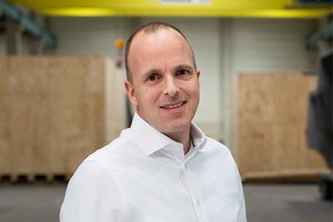 Portrait des Branchenmanagers Chemie Christian Menke