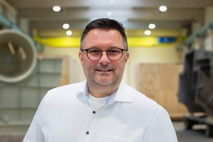 Portrait des Verkaufsleiters Papier, Verpackung & Abluft Hartmut Upmann